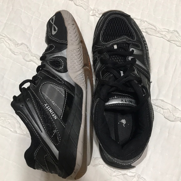 nfinity volleyball shoes - Picture 2 of 3